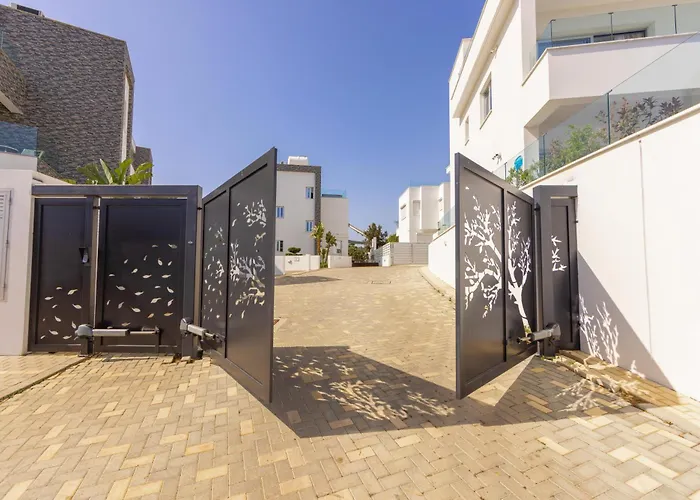 Fig Tree Bay Residences 5