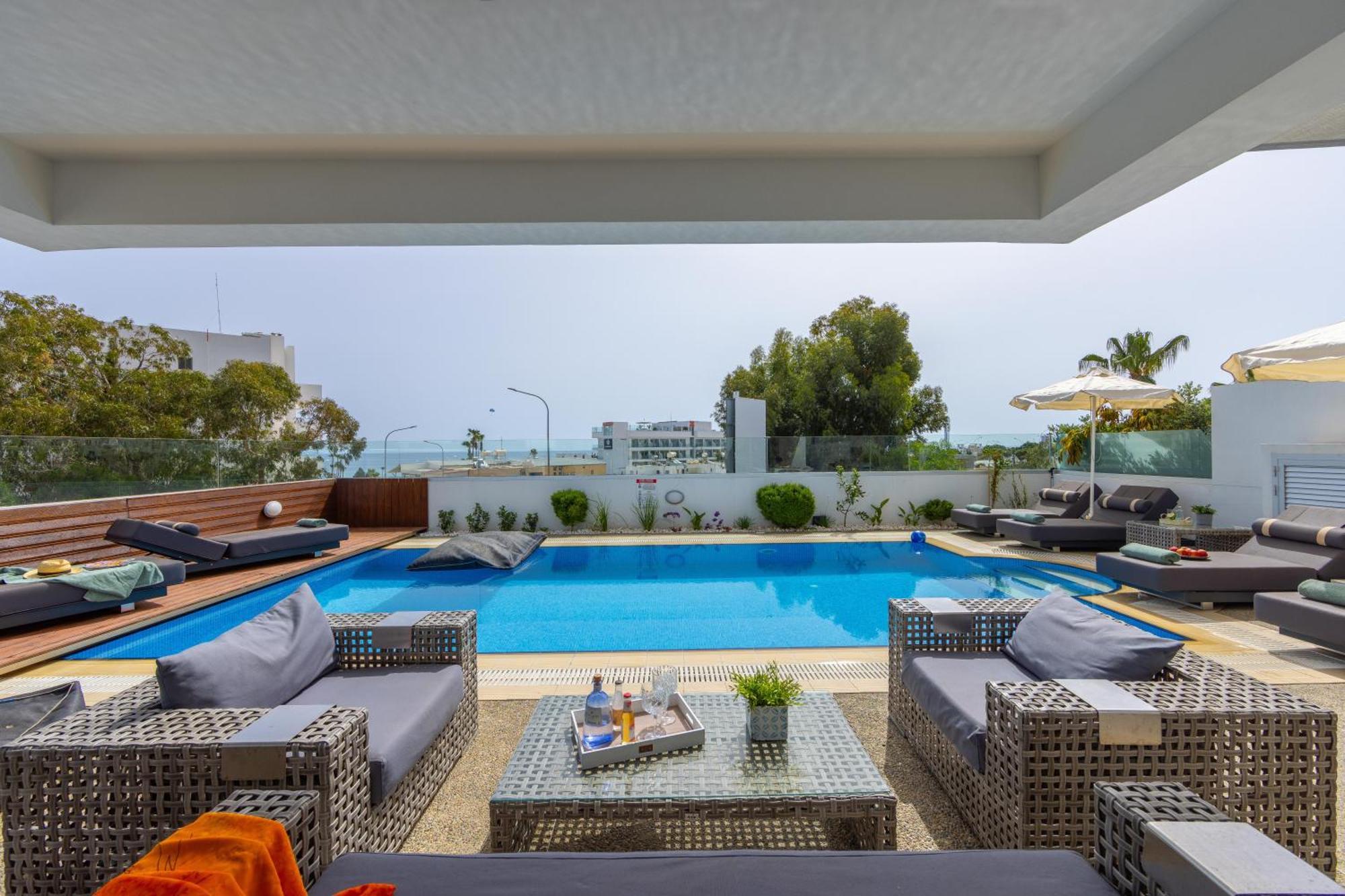 Villa Fig Tree Bay Residences 5 *