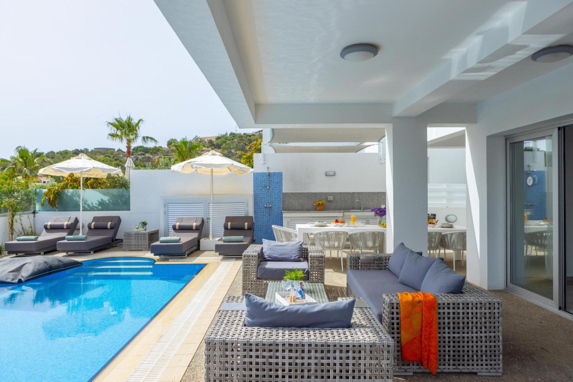 Villa Fig Tree Bay Residences 5